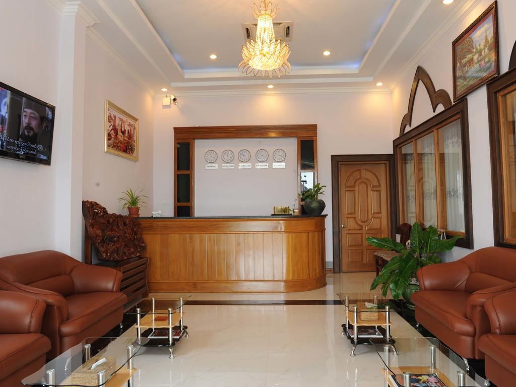 The Golden Lake Hotel Naypyidaw Extérieur photo