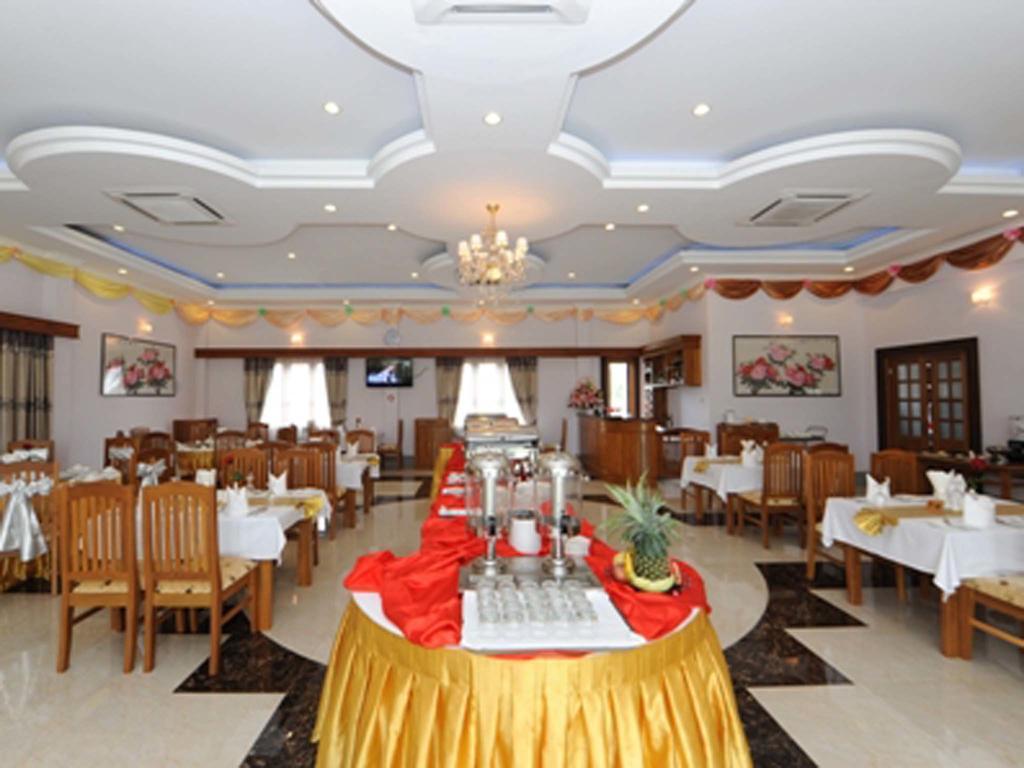 The Golden Lake Hotel Naypyidaw Extérieur photo