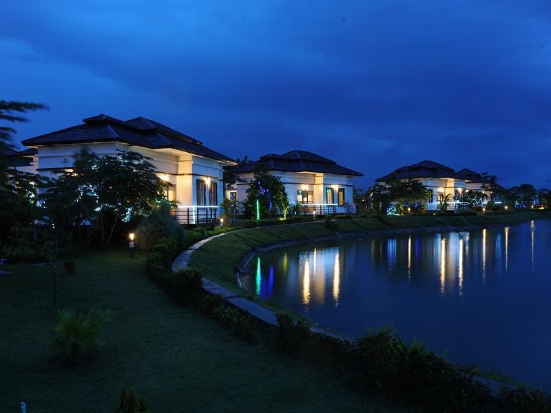 The Golden Lake Hotel Naypyidaw Extérieur photo