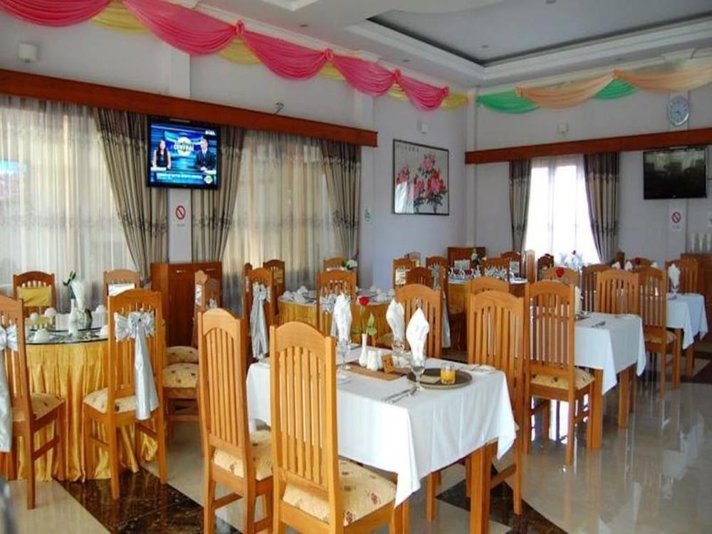 The Golden Lake Hotel Naypyidaw Extérieur photo